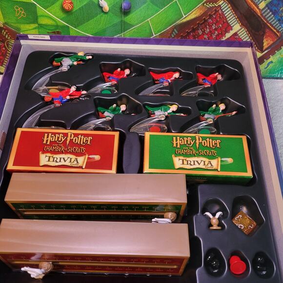 Harry Potter Chamber of Secrets Trivia Board Game Quidditch Complete 2002 - Picture 4 of 4